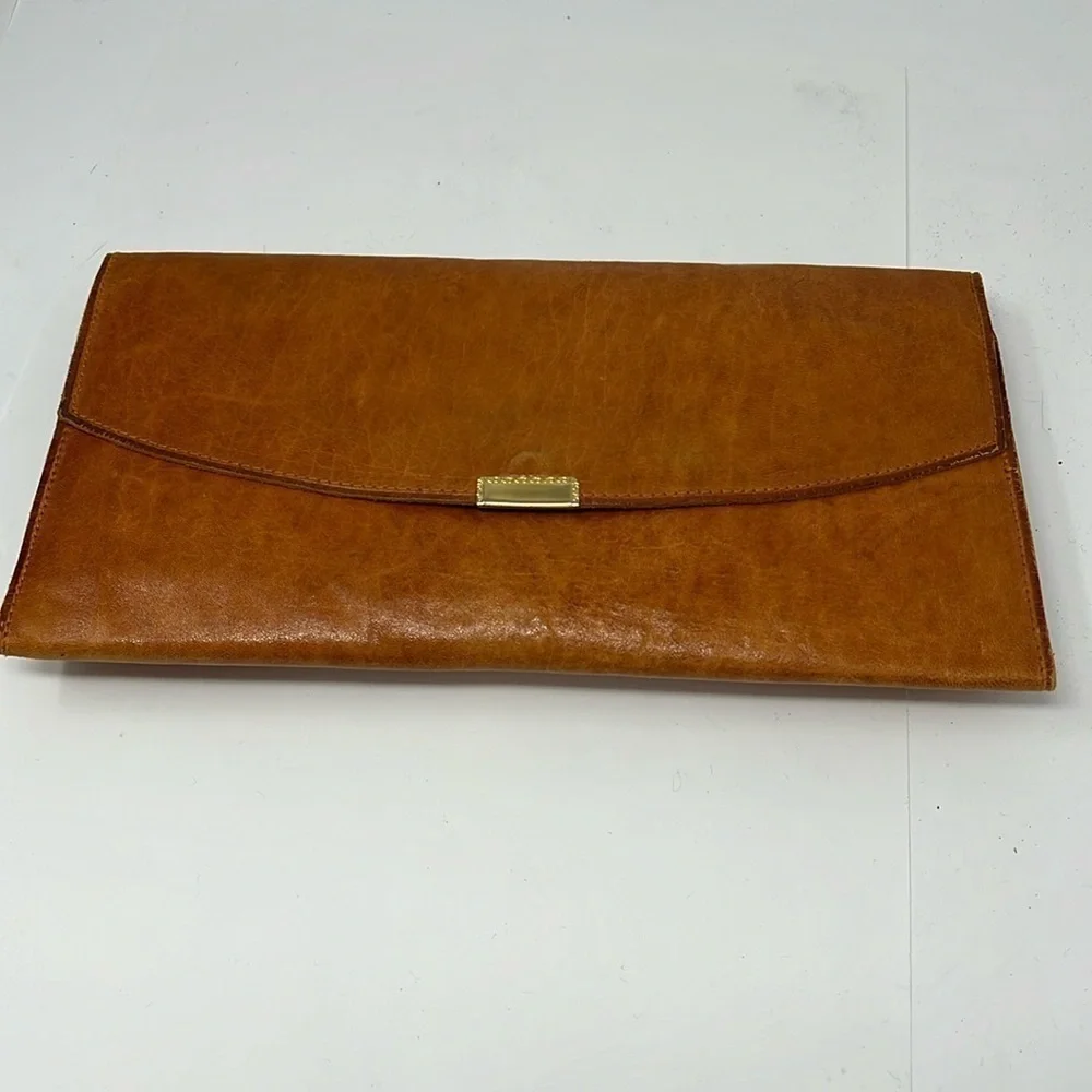 Leather by Gutierrez Tri Fold Leather Snap Clutch Multi Compartment Wallet